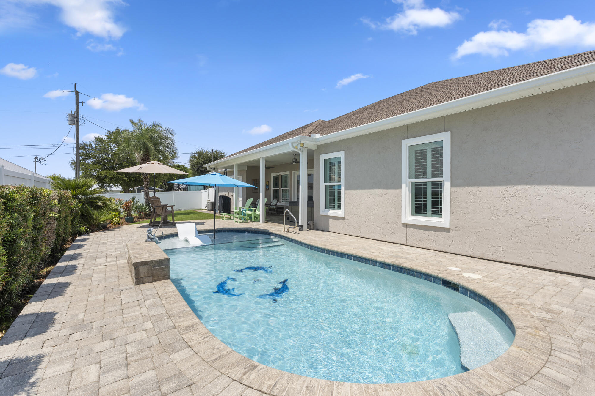 LAGUNA BEACH ESTATES - Residential