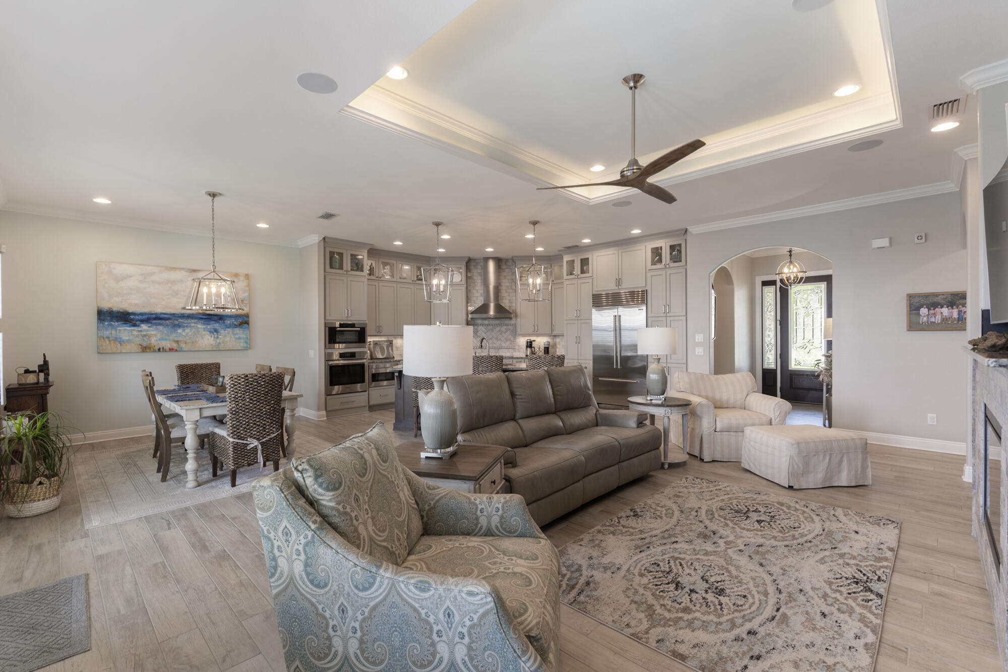 LAGUNA BEACH ESTATES - Residential