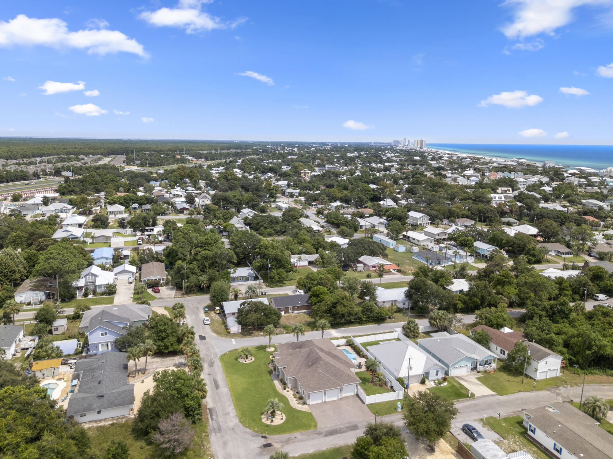 LAGUNA BEACH ESTATES - Residential