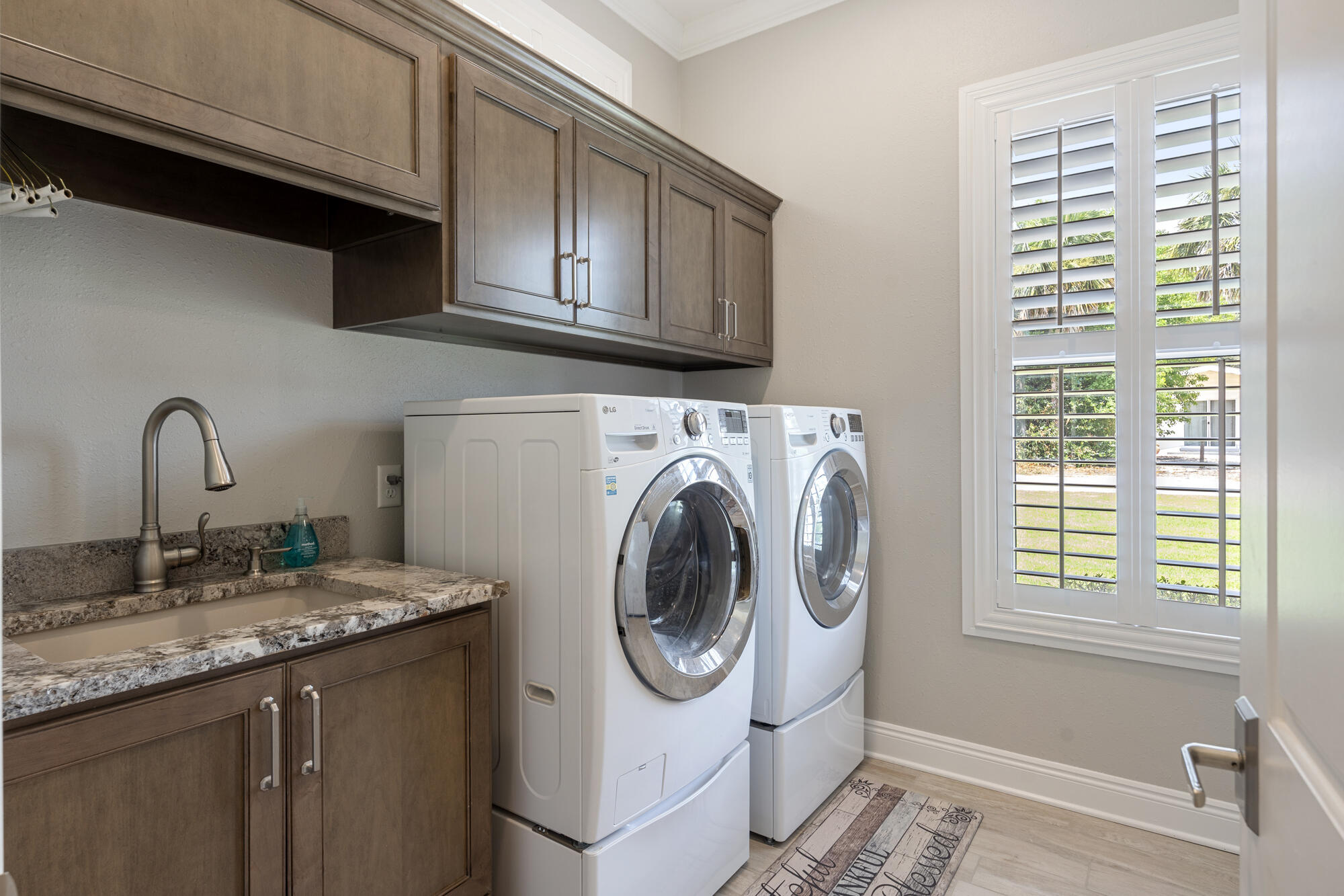 LAGUNA BEACH ESTATES - Residential