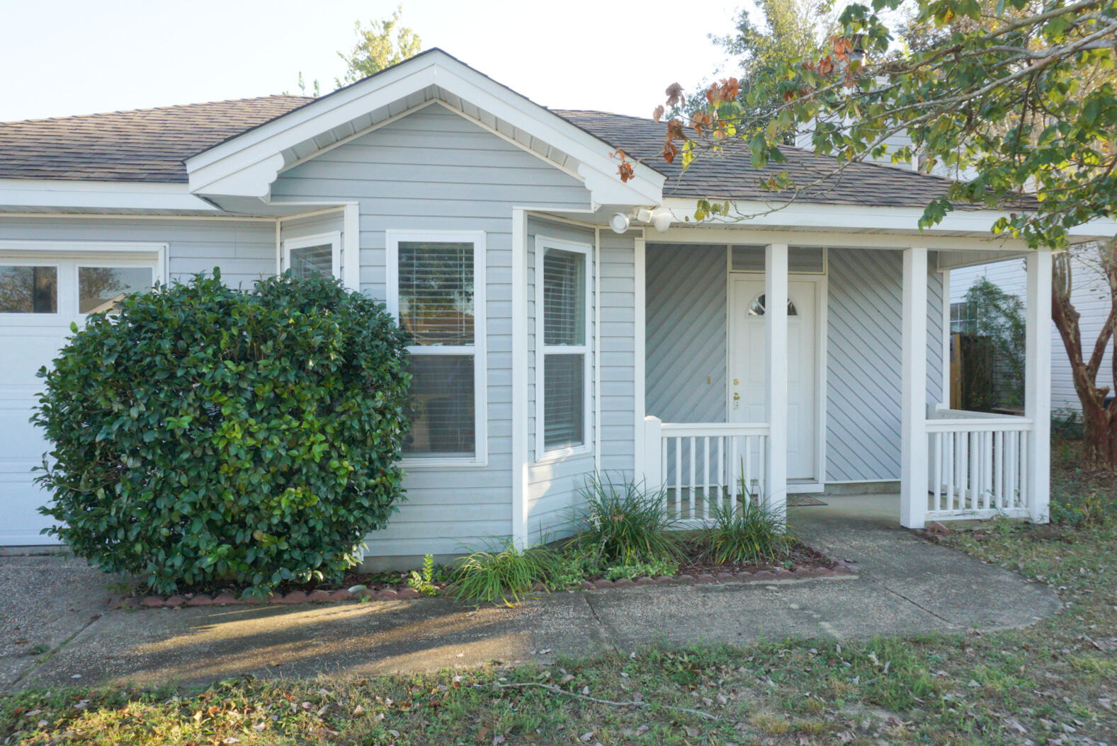 AVAILABLE NOW!!! 3bd/2bth home conveniently located in south Crestview. Home features tile throughout most of the home with carpet located in the bedrooms. With the raising energy costs, this home has solar panels to help keep your cost down. Out back, you will find a covered patio and a fenced in back yard. NO smoking. Pets allowed upon approval with a non-refundable pet fee. 600 minimum FICO credit score required in addition to meeting rental criteria.All applicants are required to complete an application on https://onefamilypropertyservices.petscreening.com/regardless of if they own a pet or not. Applicants with an ESA are also required to complete the application. This property is a part of a Homeowners Association and tenants will be required to adhere to certain rules and restrictions. If you have any questions, you may request to view the HOA Covenants prior to application
** Fees Required once an application is approved include, but may not be limited to: Security Deposit, Non-Refundable Fees (cleaning and rekey), $20 Certified Mail Fee, and Pet Fees (when applicable).