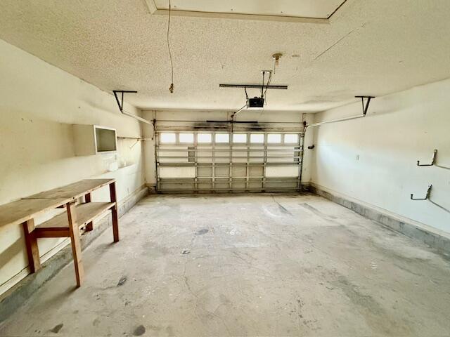 SANDY DUNES - Residential Lease