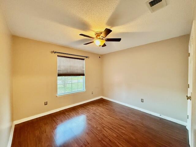 SANDY DUNES - Residential Lease