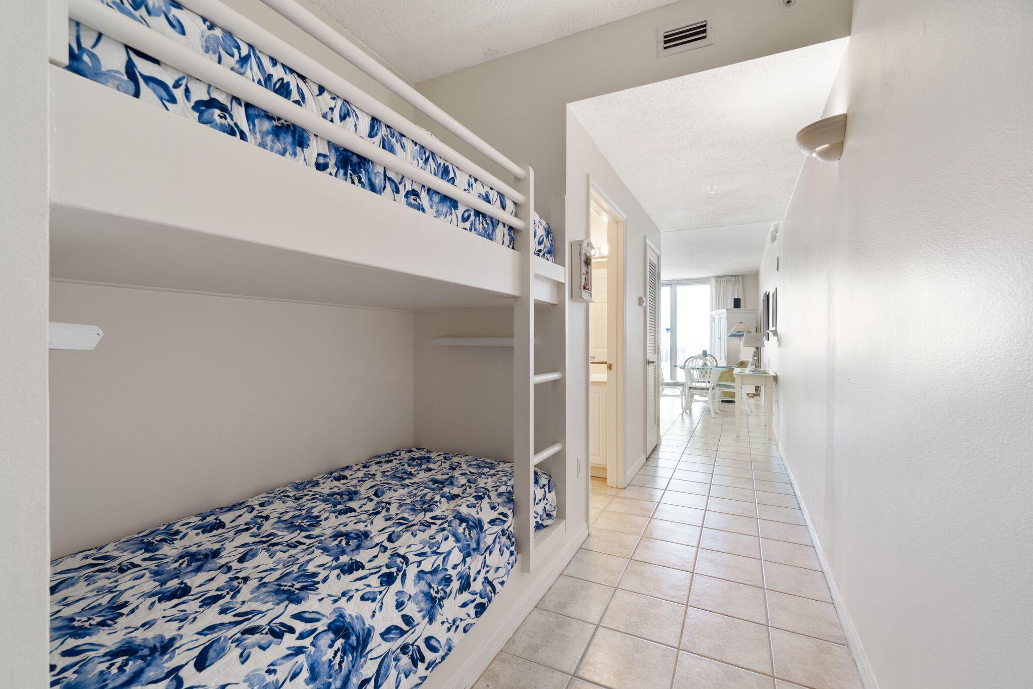 THE INN AT SUMMERWIND - Residential