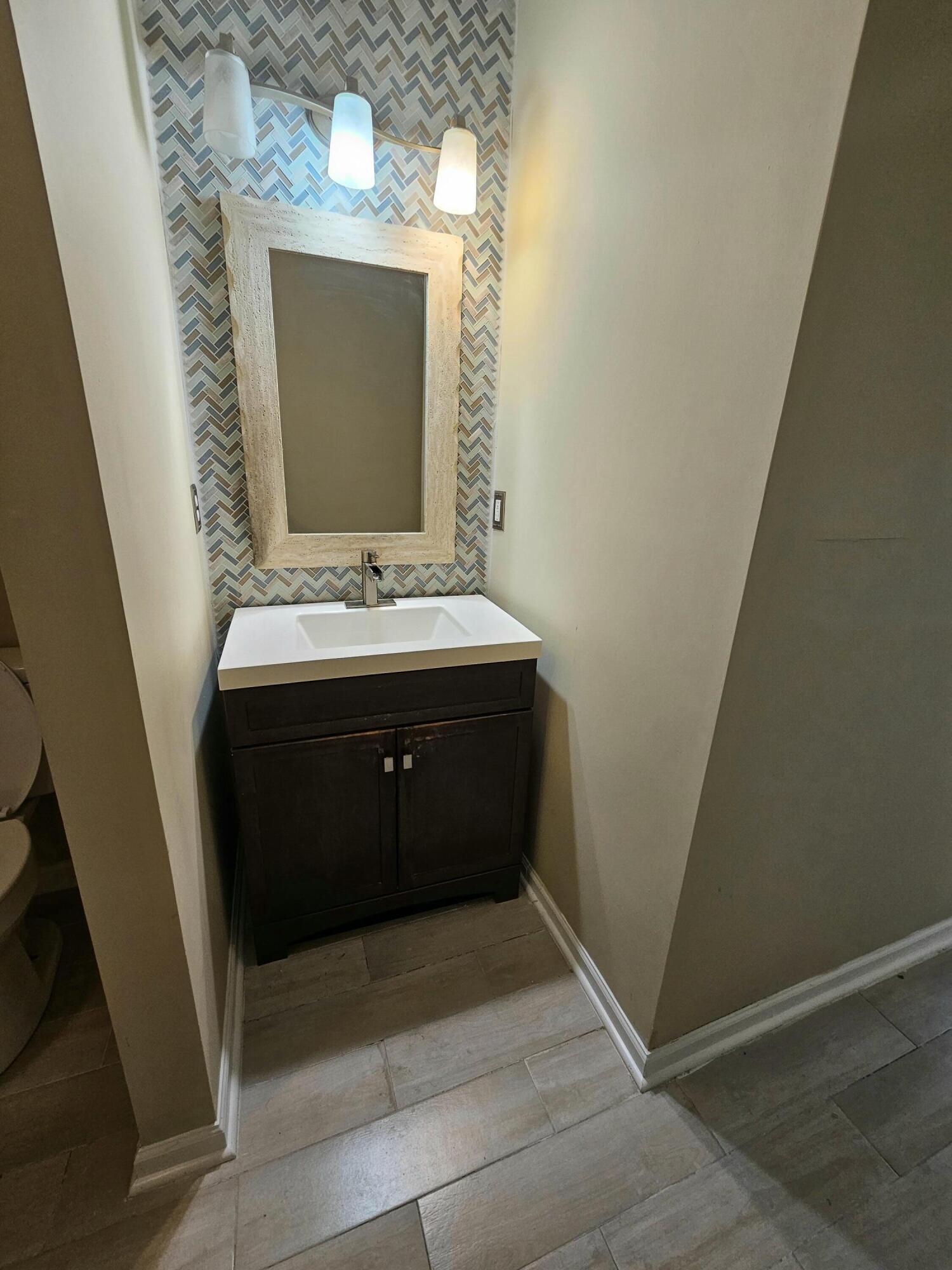 ROLLING PINES - Residential Lease