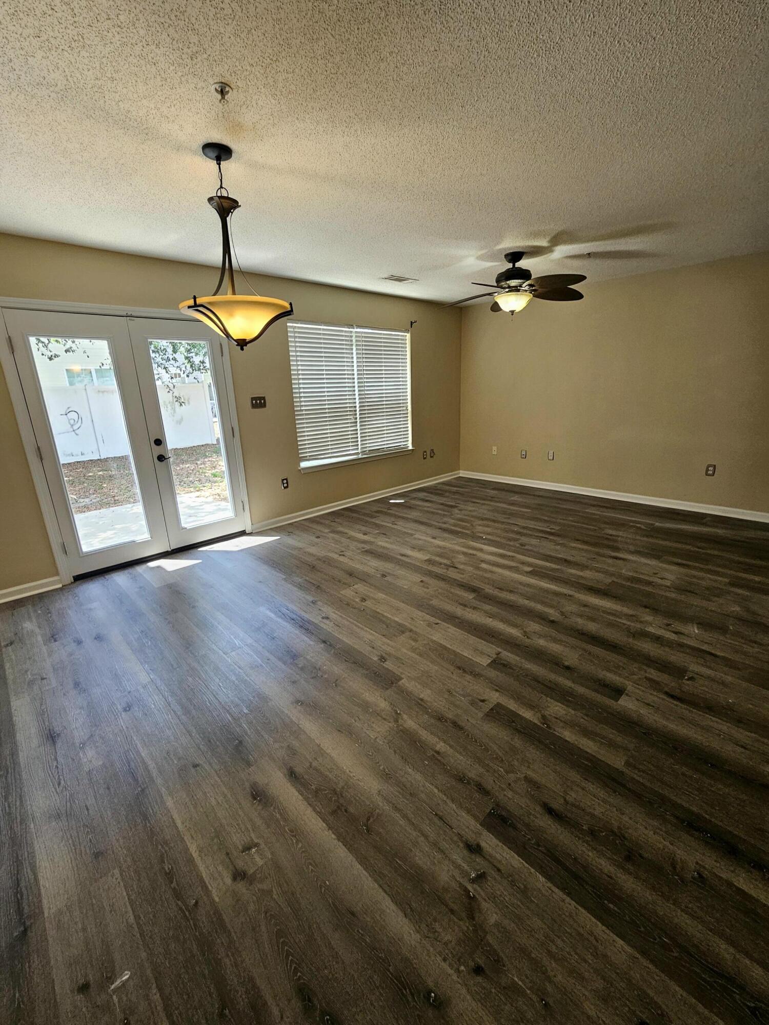 ROLLING PINES - Residential Lease
