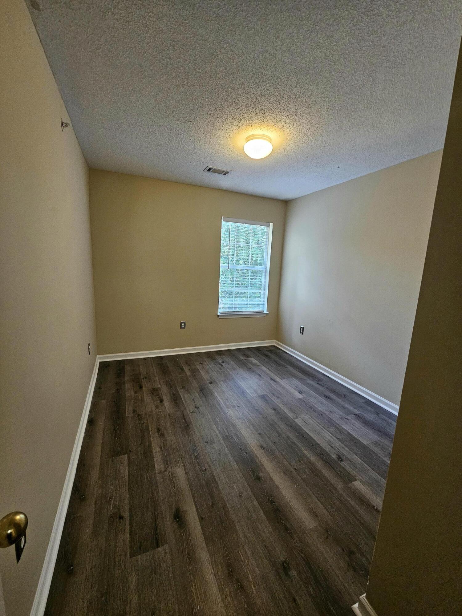 ROLLING PINES - Residential Lease