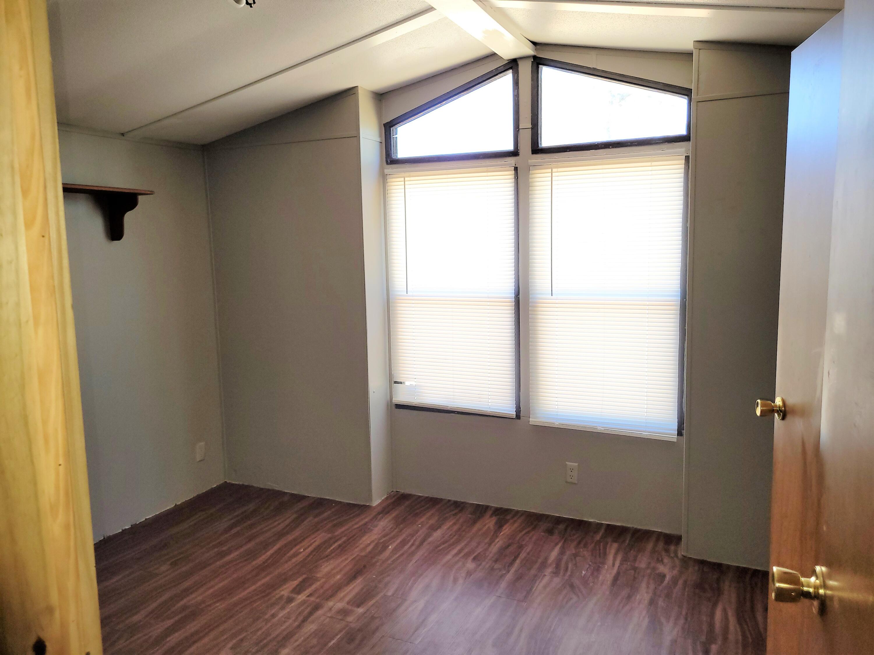 OAKWOOD HILLS UNIT 1 - Residential Lease