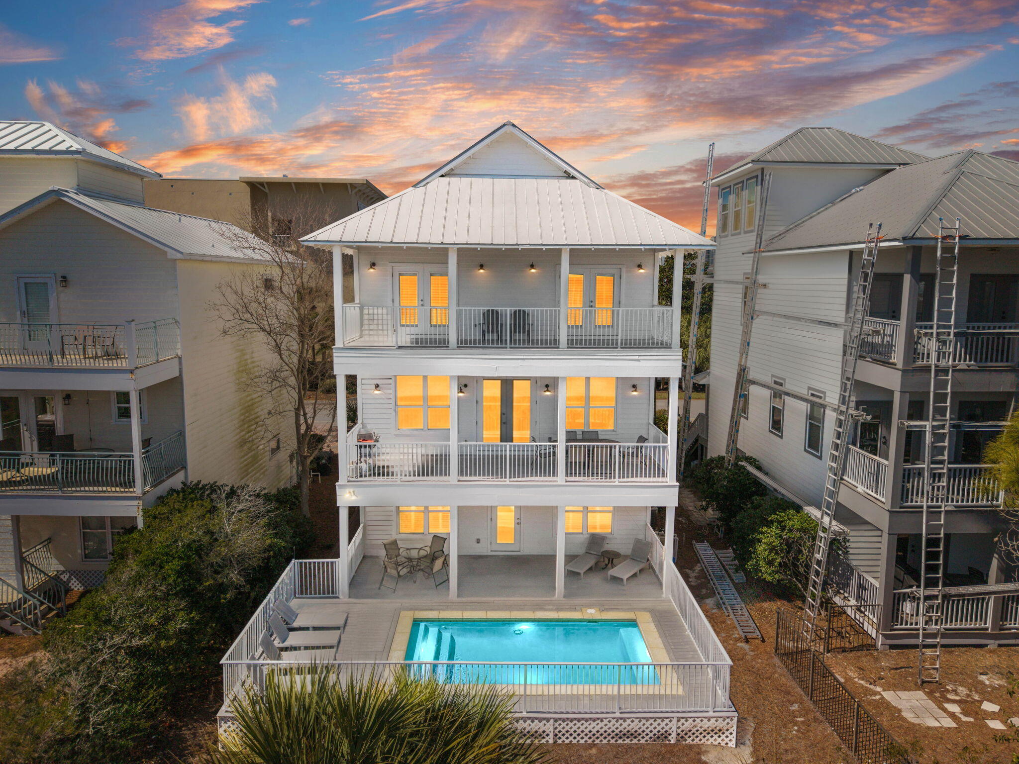 CRESCENT AT MIRAMAR BEACH THE - Residential