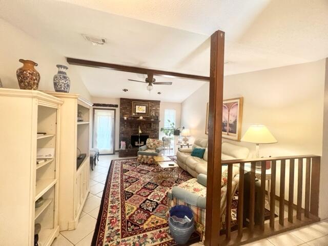 VALPARAISO PINECREST 5 - Residential Lease