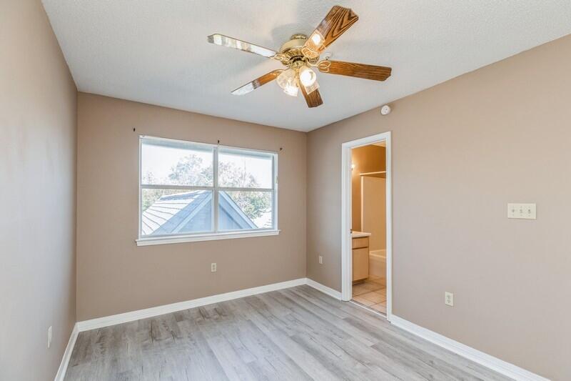 BROOKS LANDING - Residential