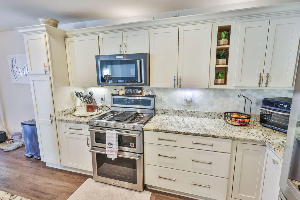 LIDO VILLAGE - Residential