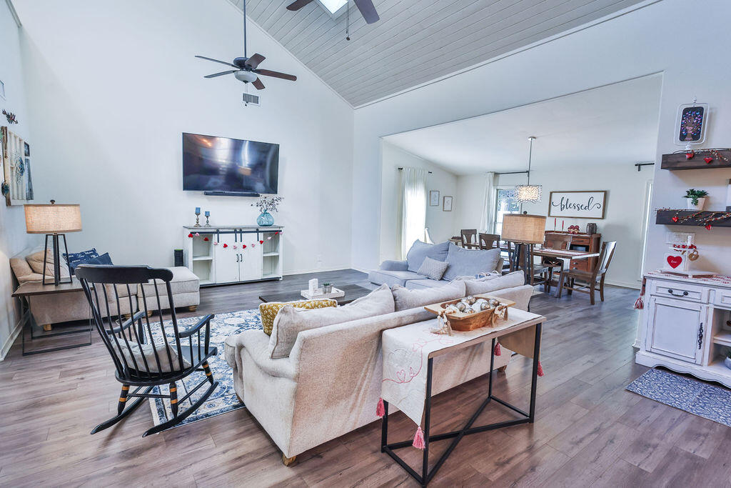 LIDO VILLAGE - Residential