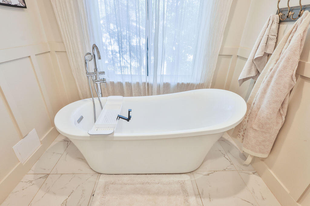 LIDO VILLAGE - Residential