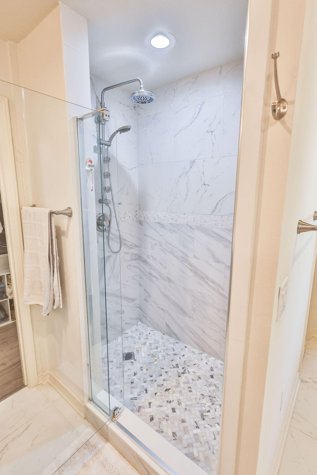 LIDO VILLAGE - Residential