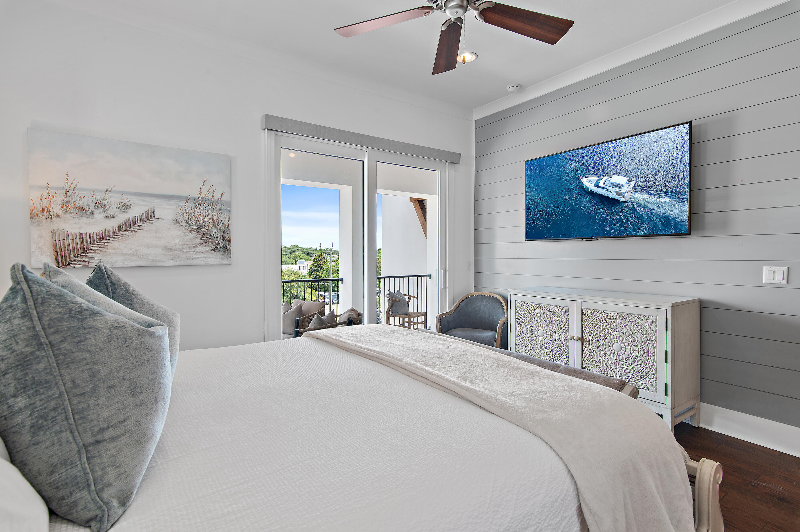 The Retreat at Miramar - Residential