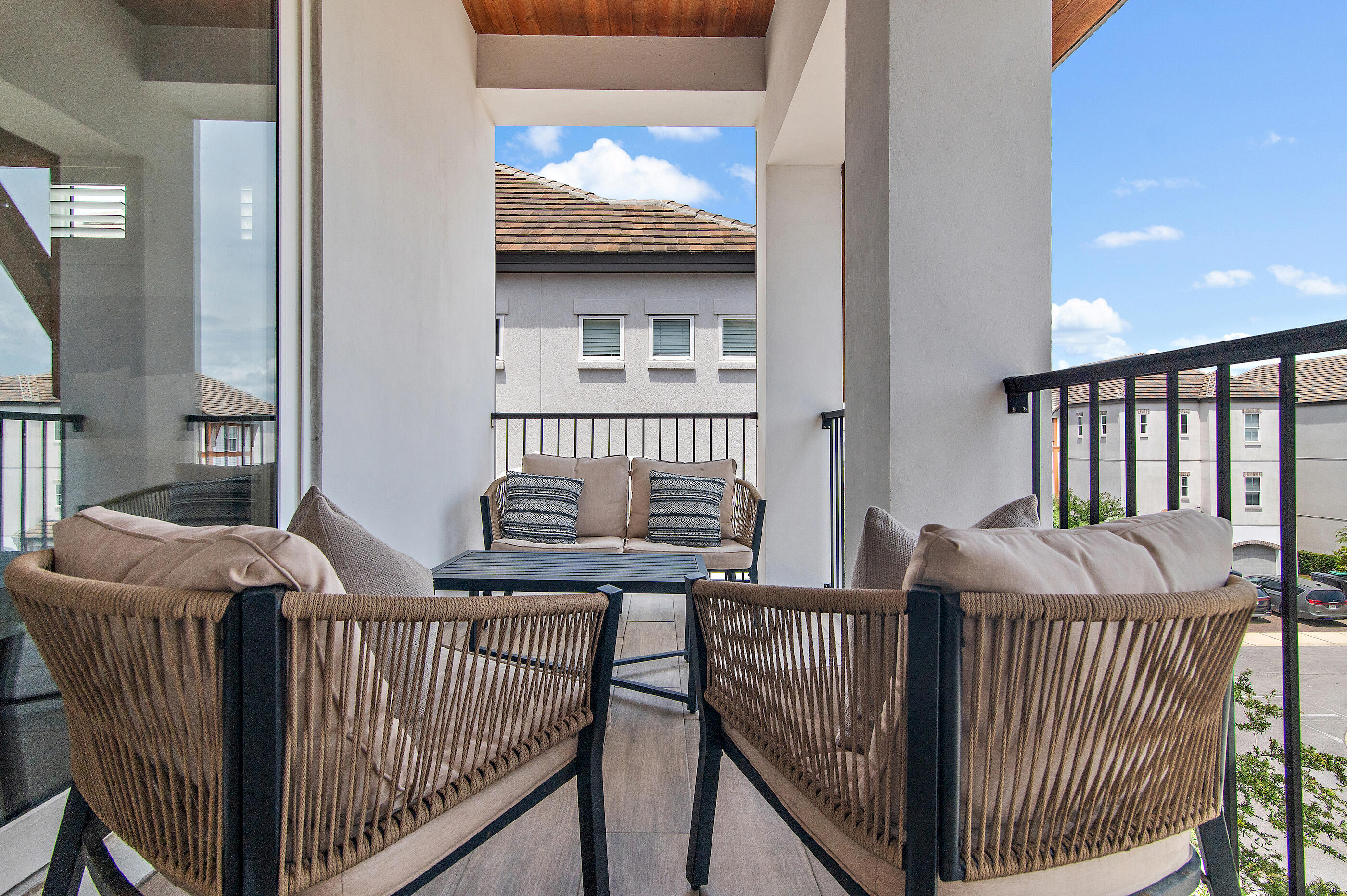 The Retreat at Miramar - Residential