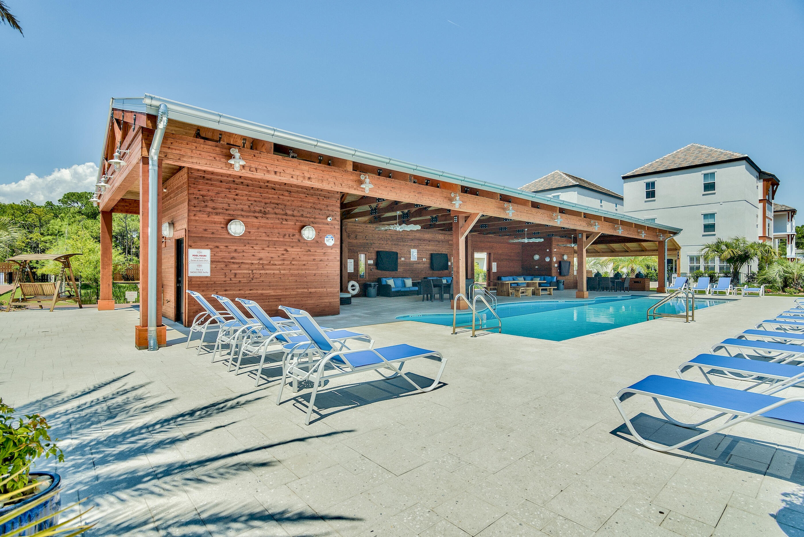 The Retreat at Miramar - Residential