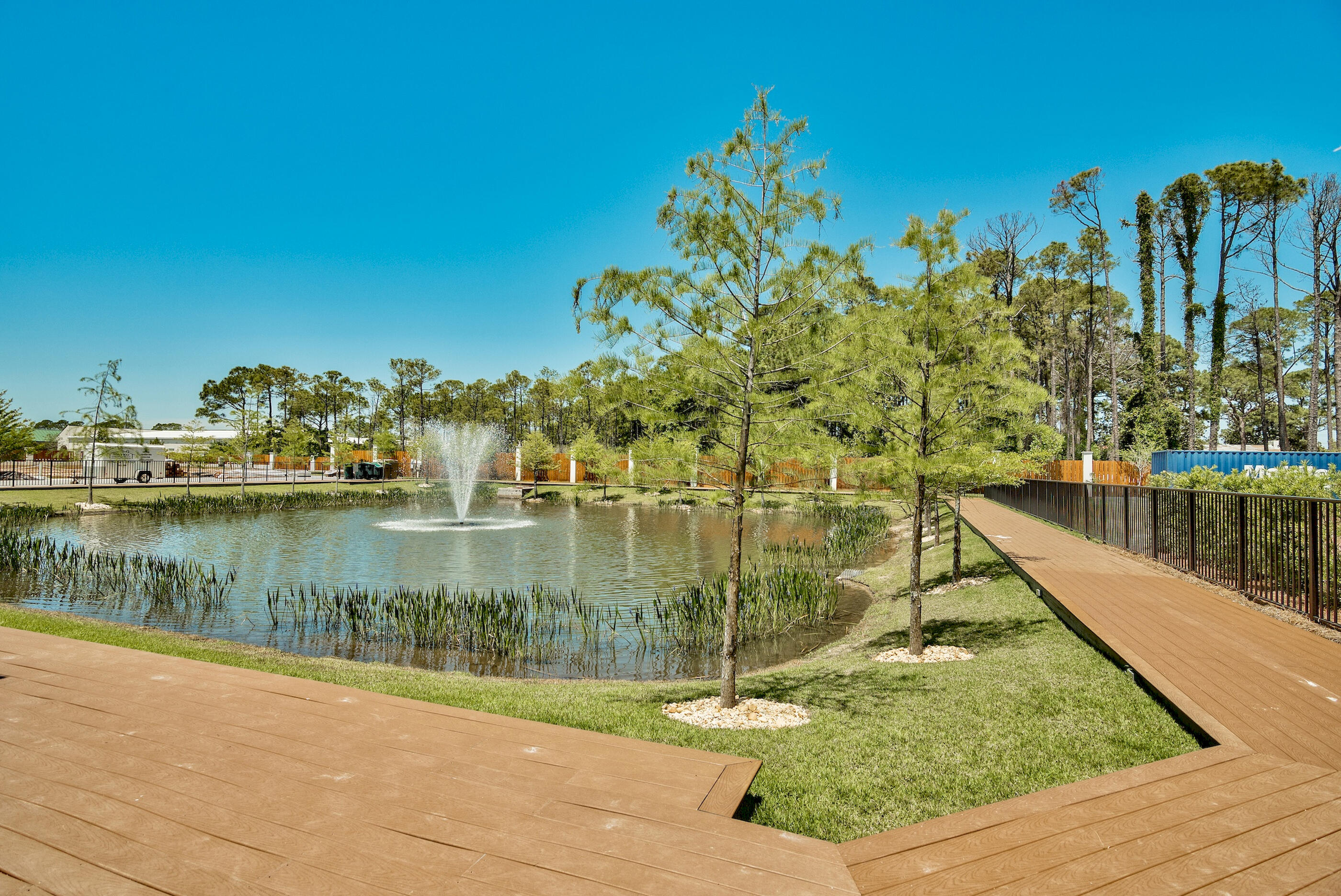 The Retreat at Miramar - Residential