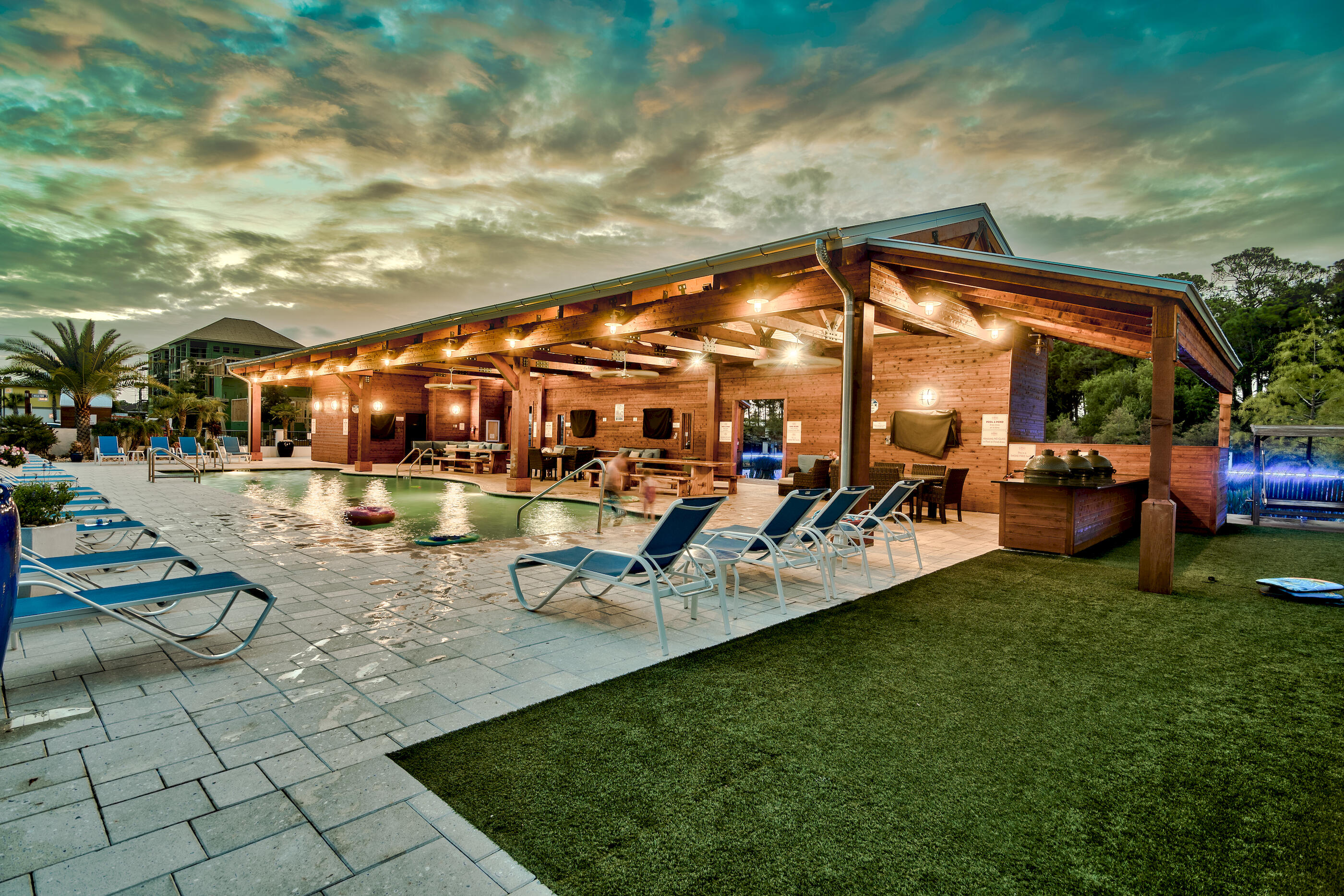 The Retreat at Miramar - Residential
