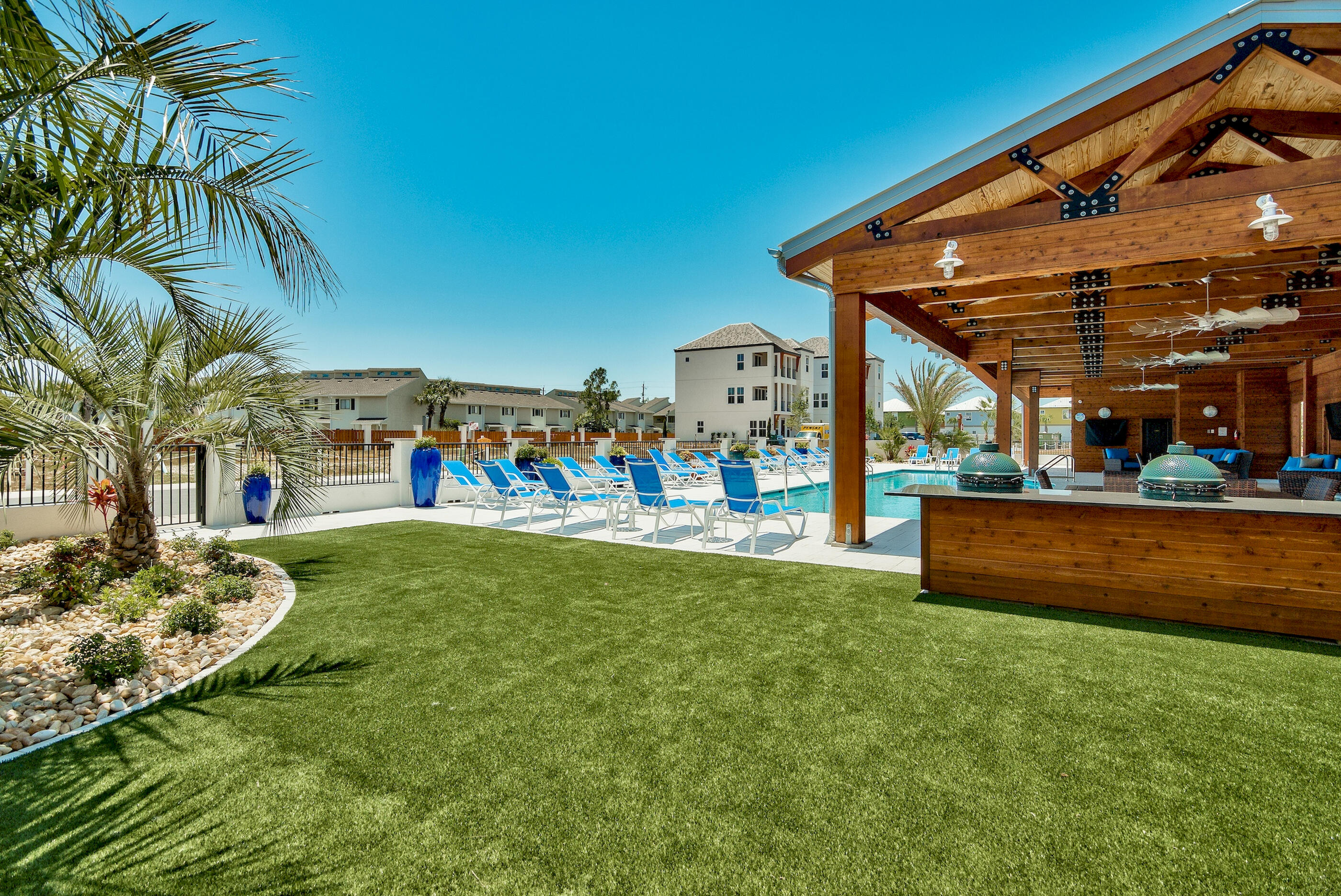 The Retreat at Miramar - Residential