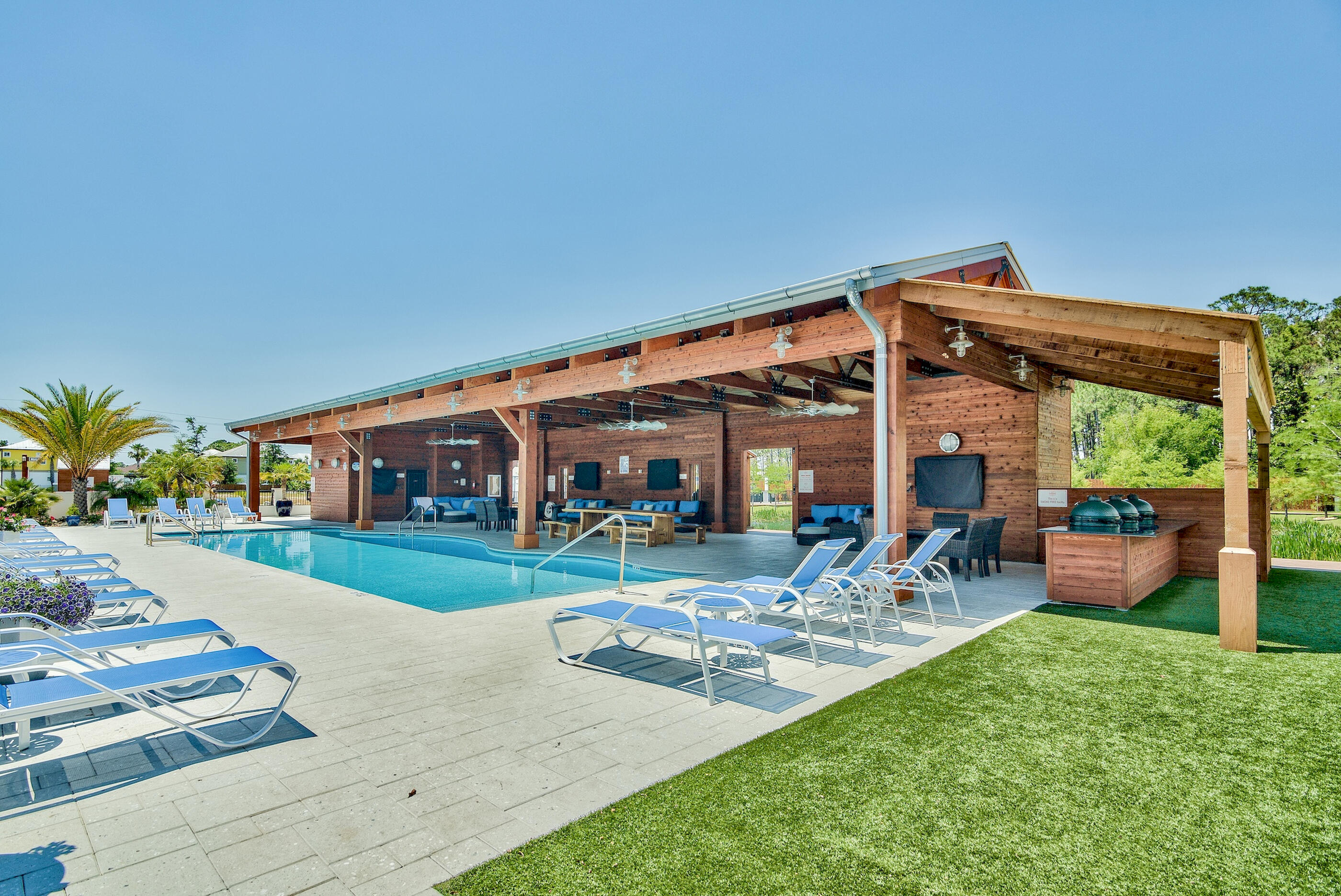 The Retreat at Miramar - Residential
