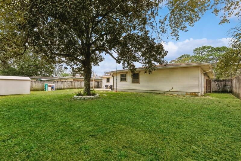 SHERWOOD FOREST - Residential