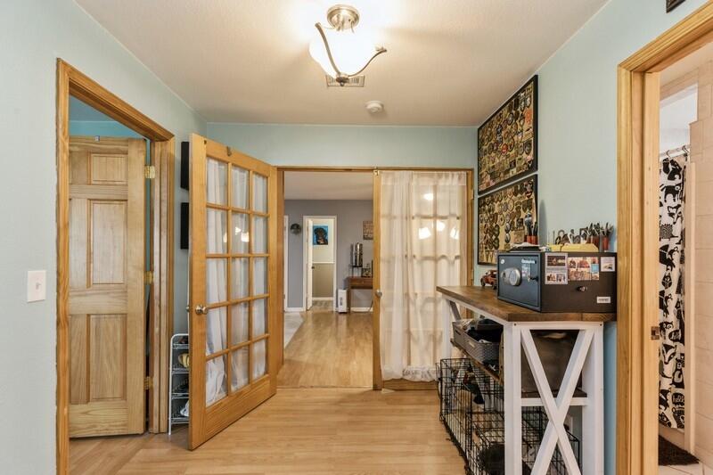 SHERWOOD FOREST - Residential