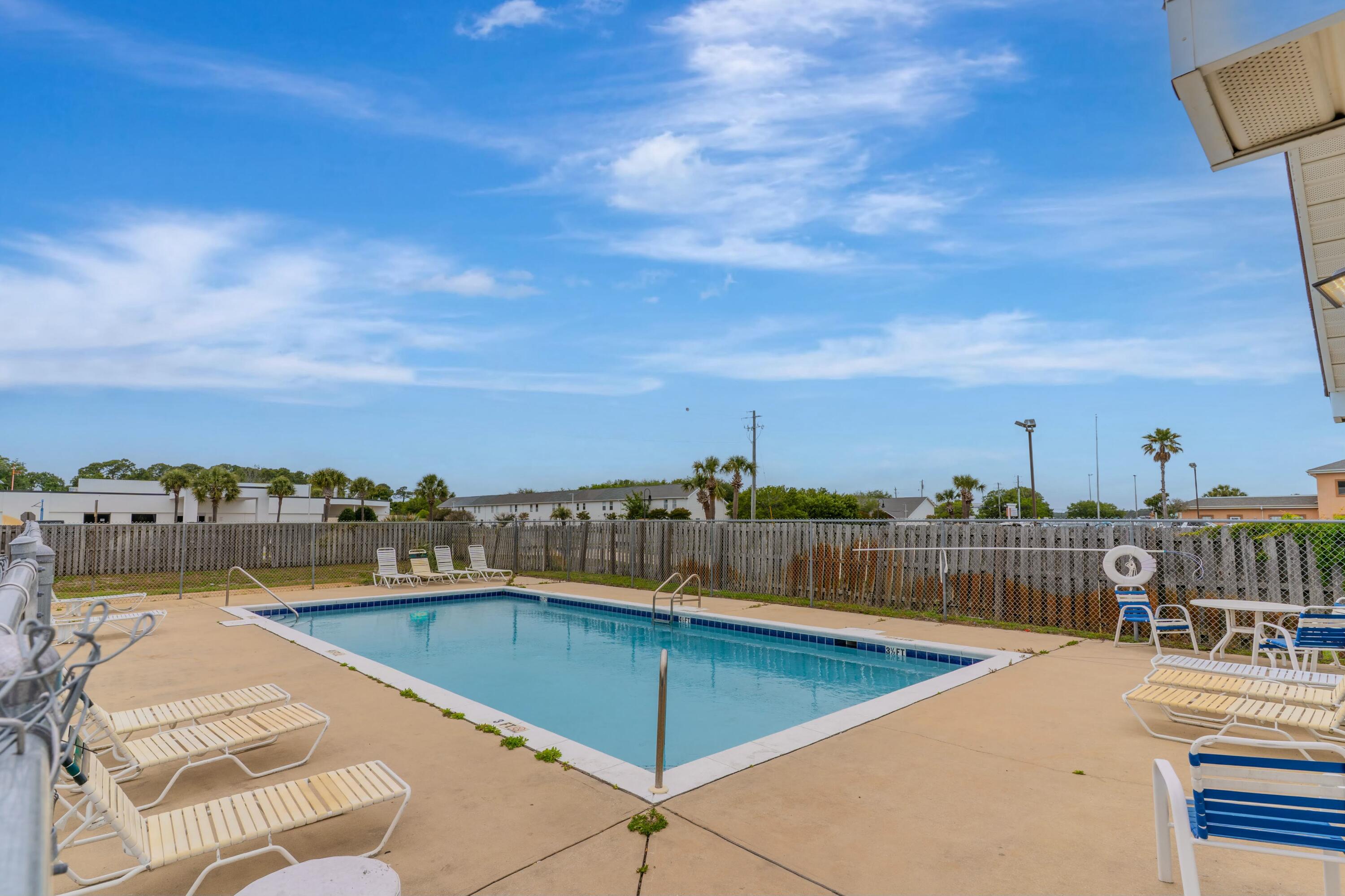 QUAIL RUN - Residential