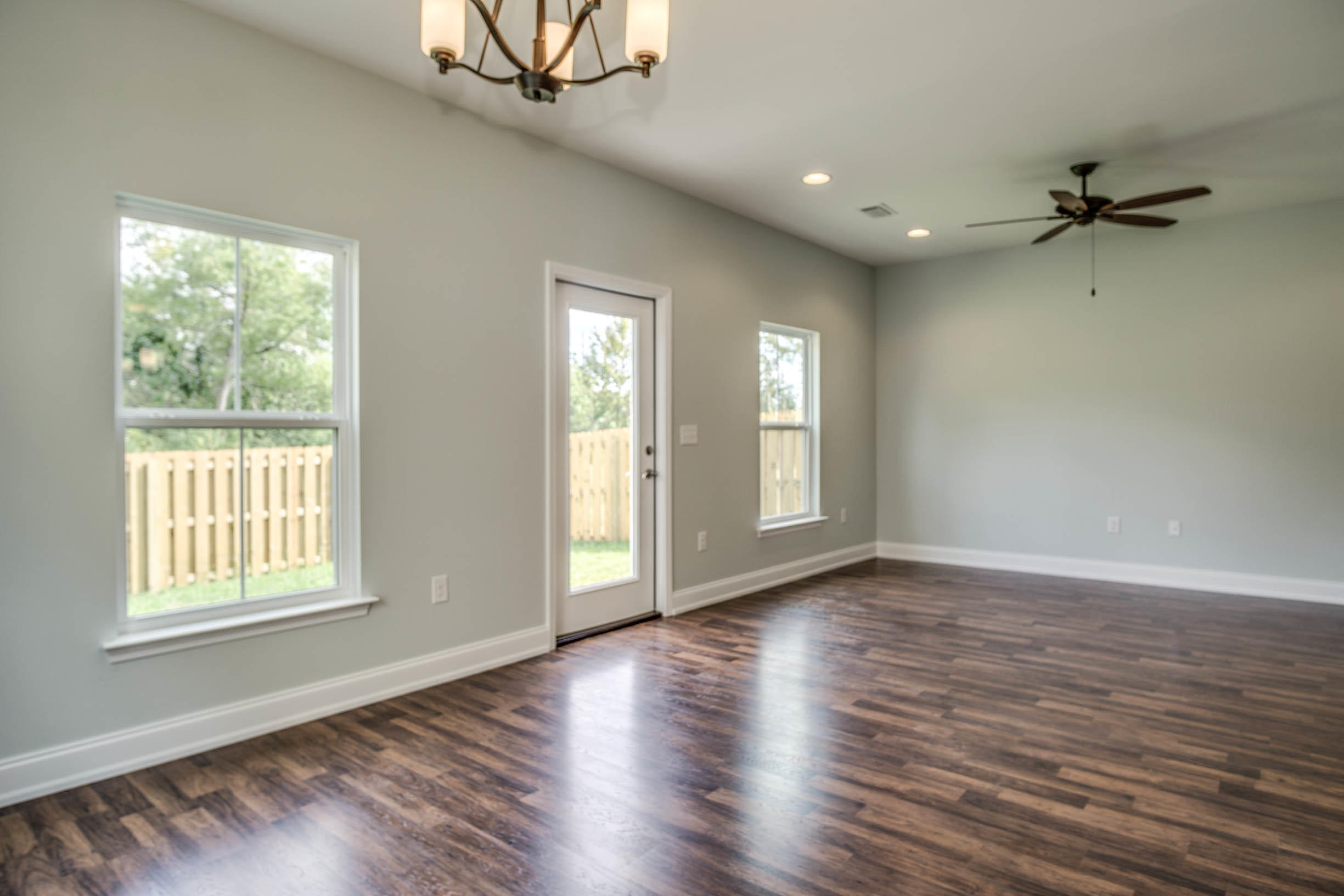 CARONDOLET T/H - Residential