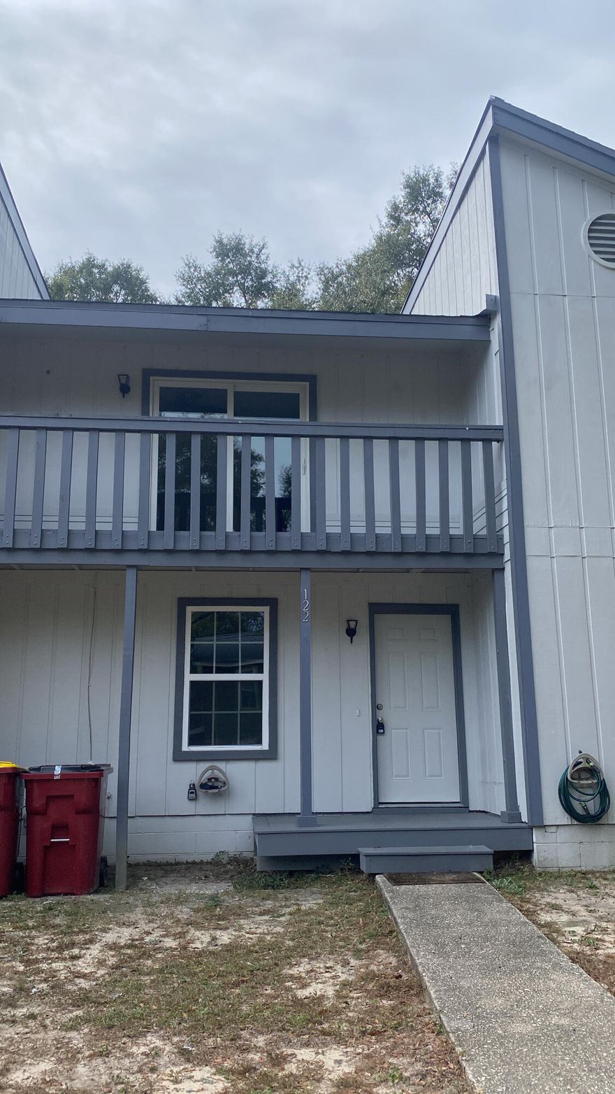 Centrally located 2 bedroom 1.5 bathroom with washer and dryer connections in Crestview, FL. This is a 2-story end unit with a large, shared backyard that is maintained by the landlords. LVP flooring in bedrooms and bathrooms with tile throughout the rest of the house. Many upgrades have been done.