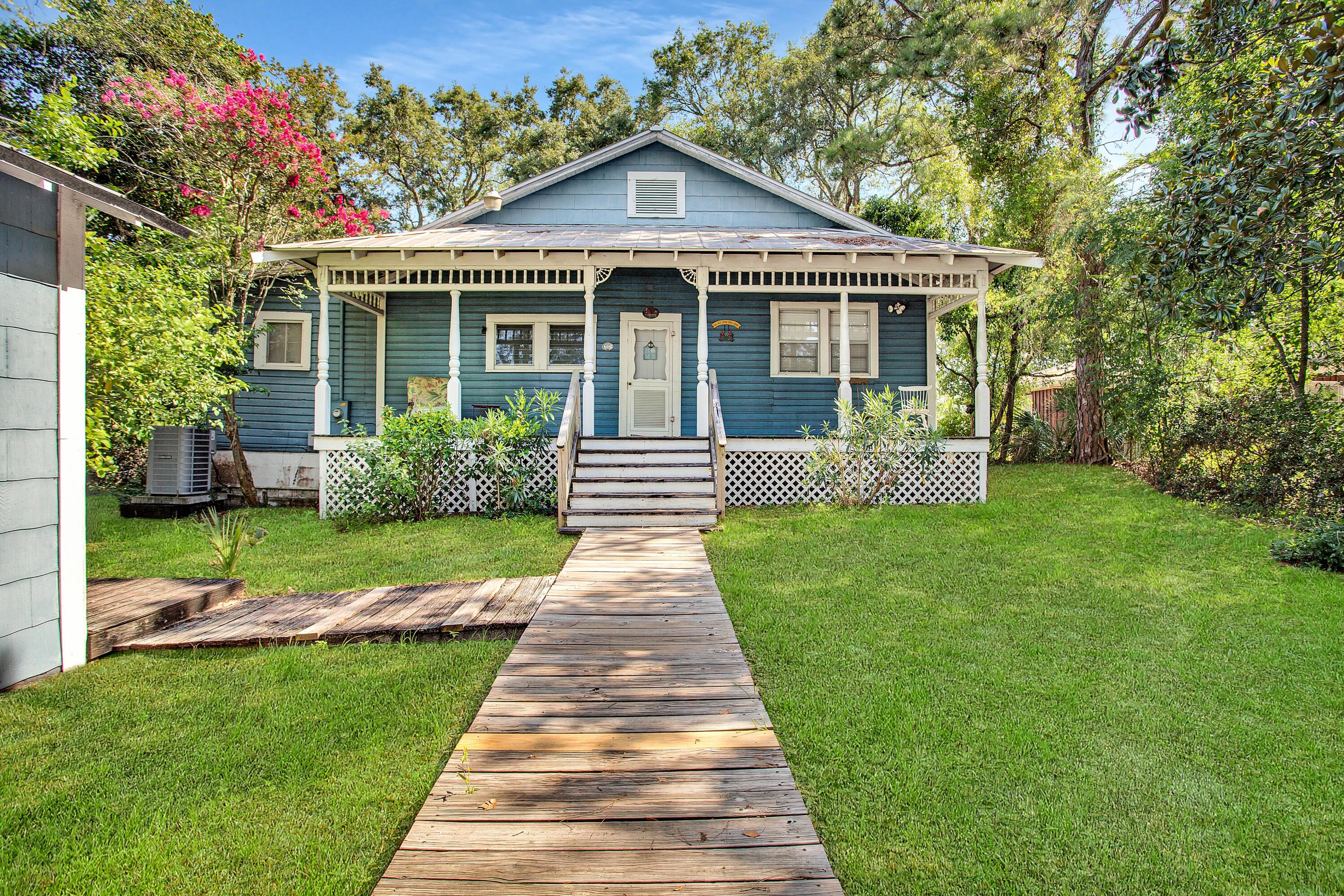 EAST PASS ADDN TO DESTIN - Land