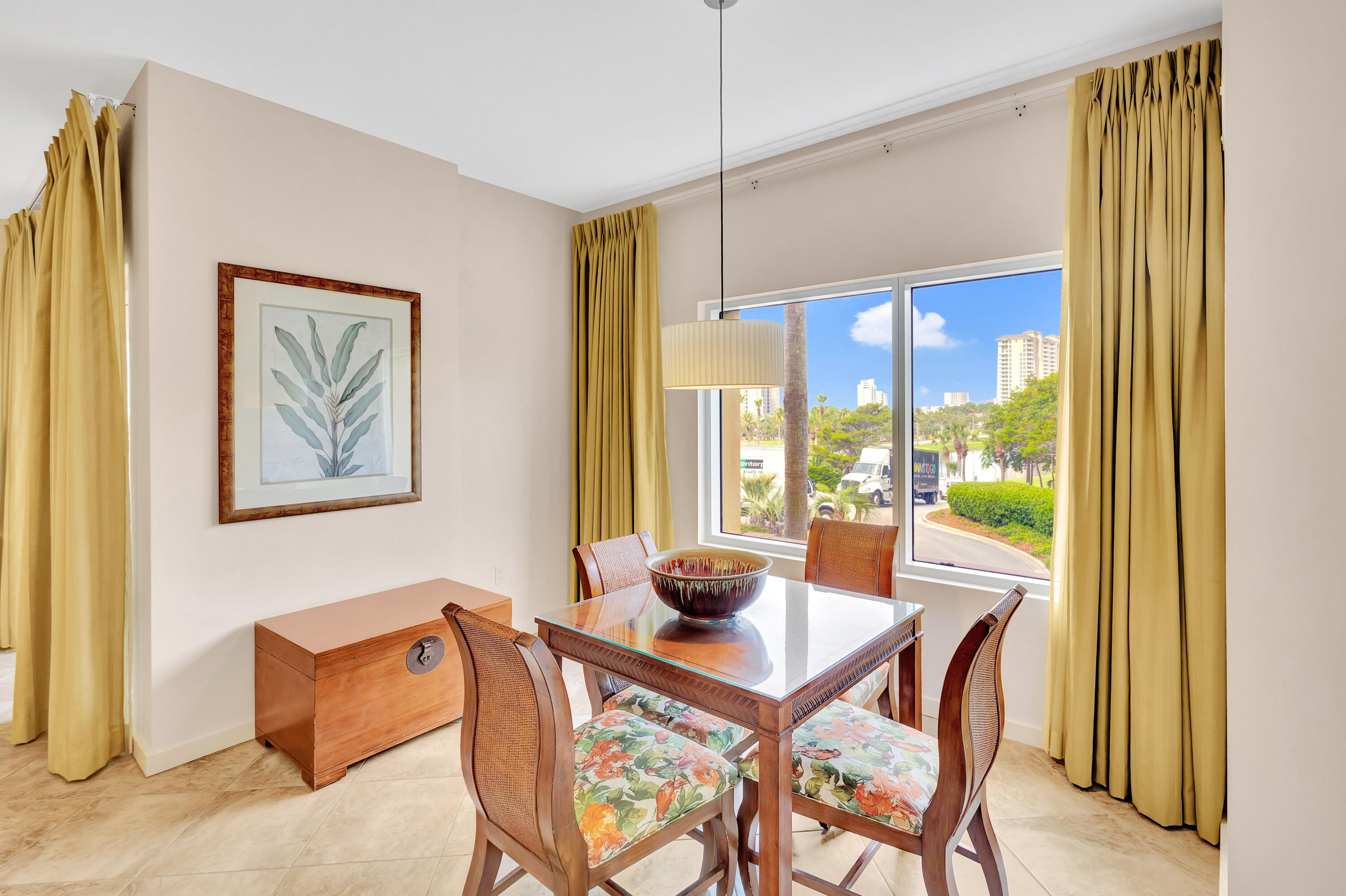 LUAU I - Residential