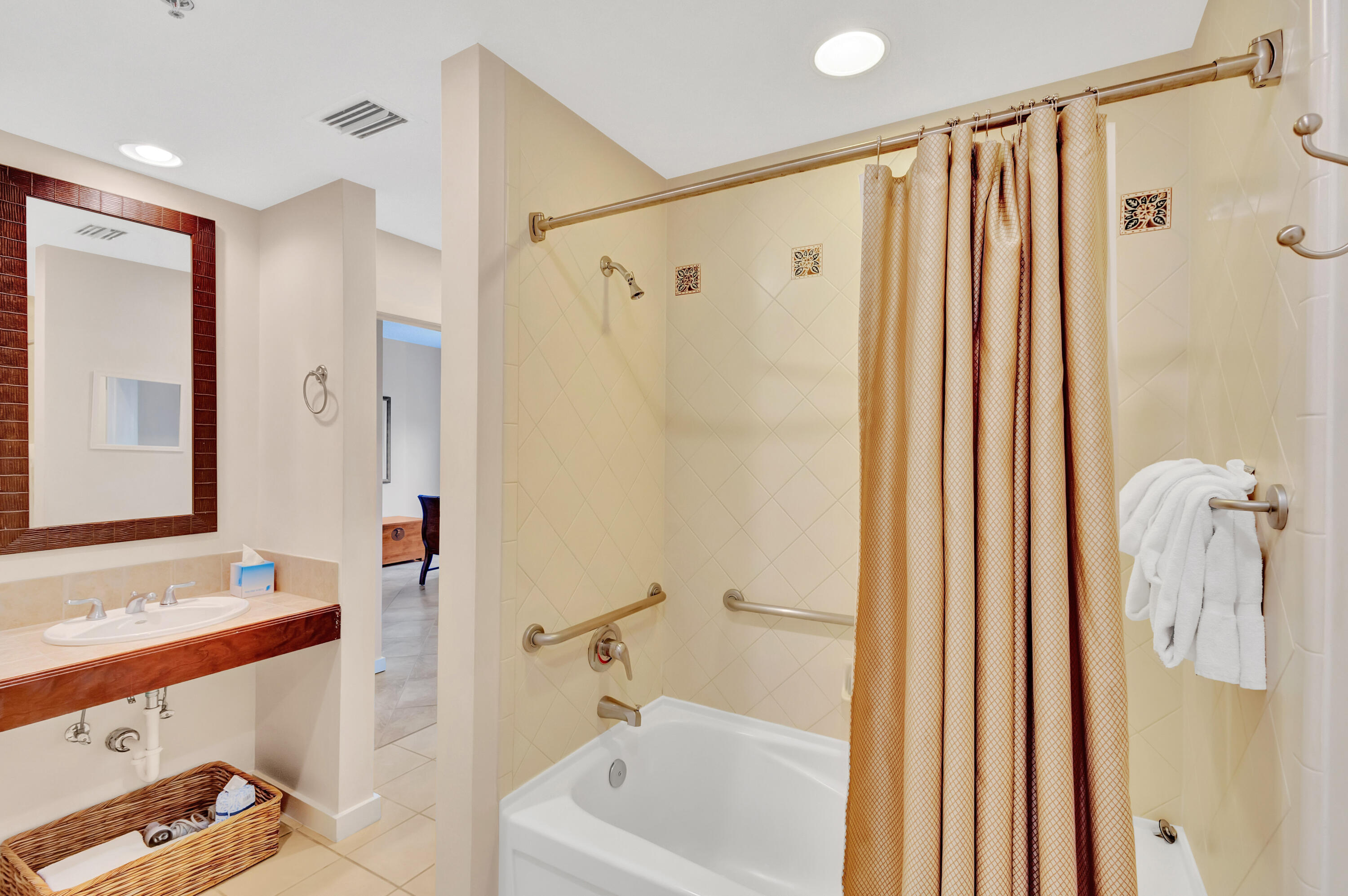 LUAU I - Residential