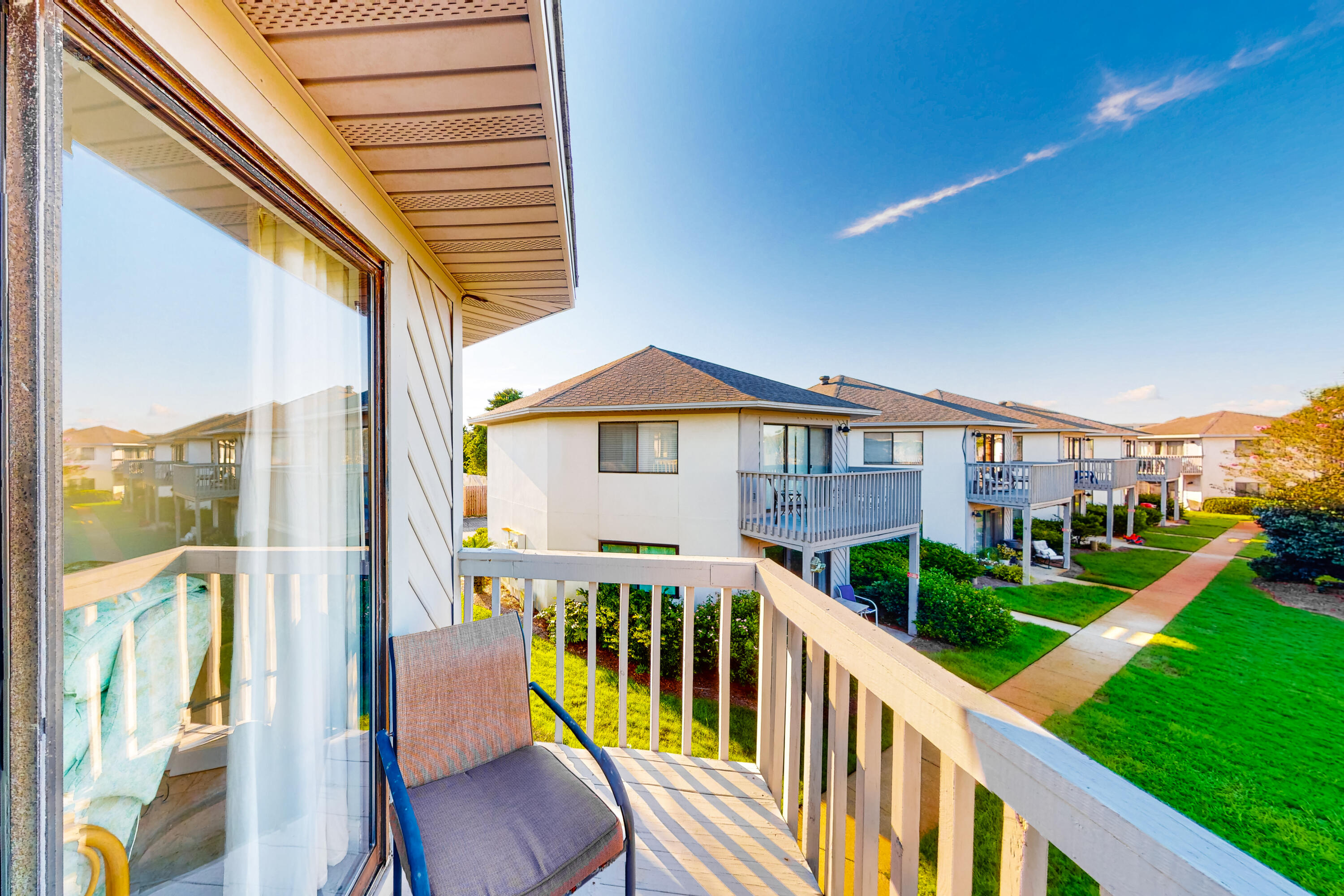 CRYSTAL VILLAGE CONDO PH 1 - Residential