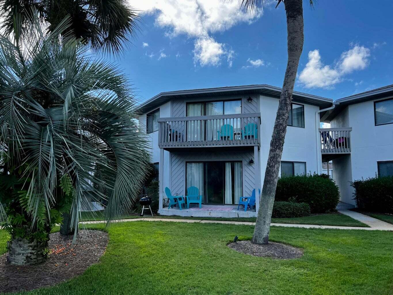 CRYSTAL VILLAGE CONDO PH 1 - Residential