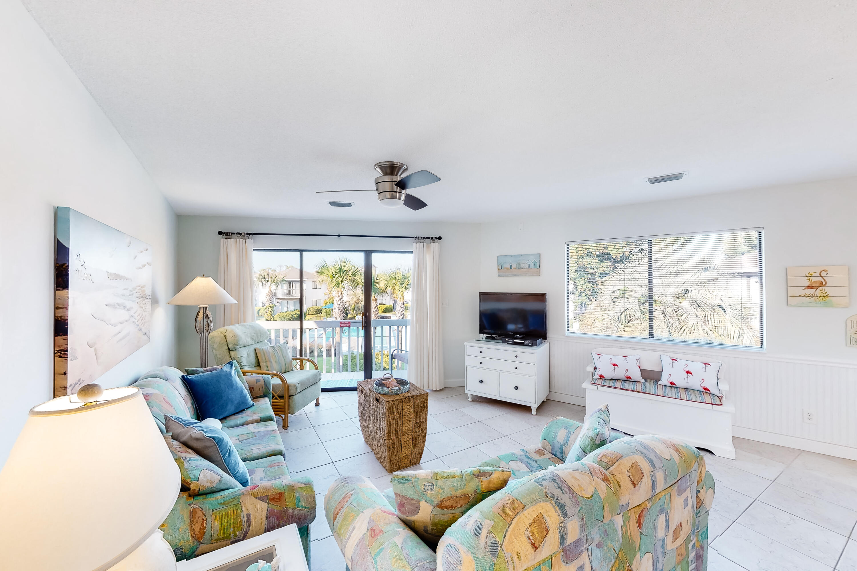 CRYSTAL VILLAGE CONDO PH 1 - Residential