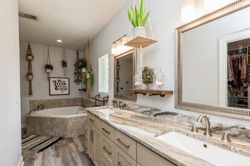 GRAND POINTE - Residential