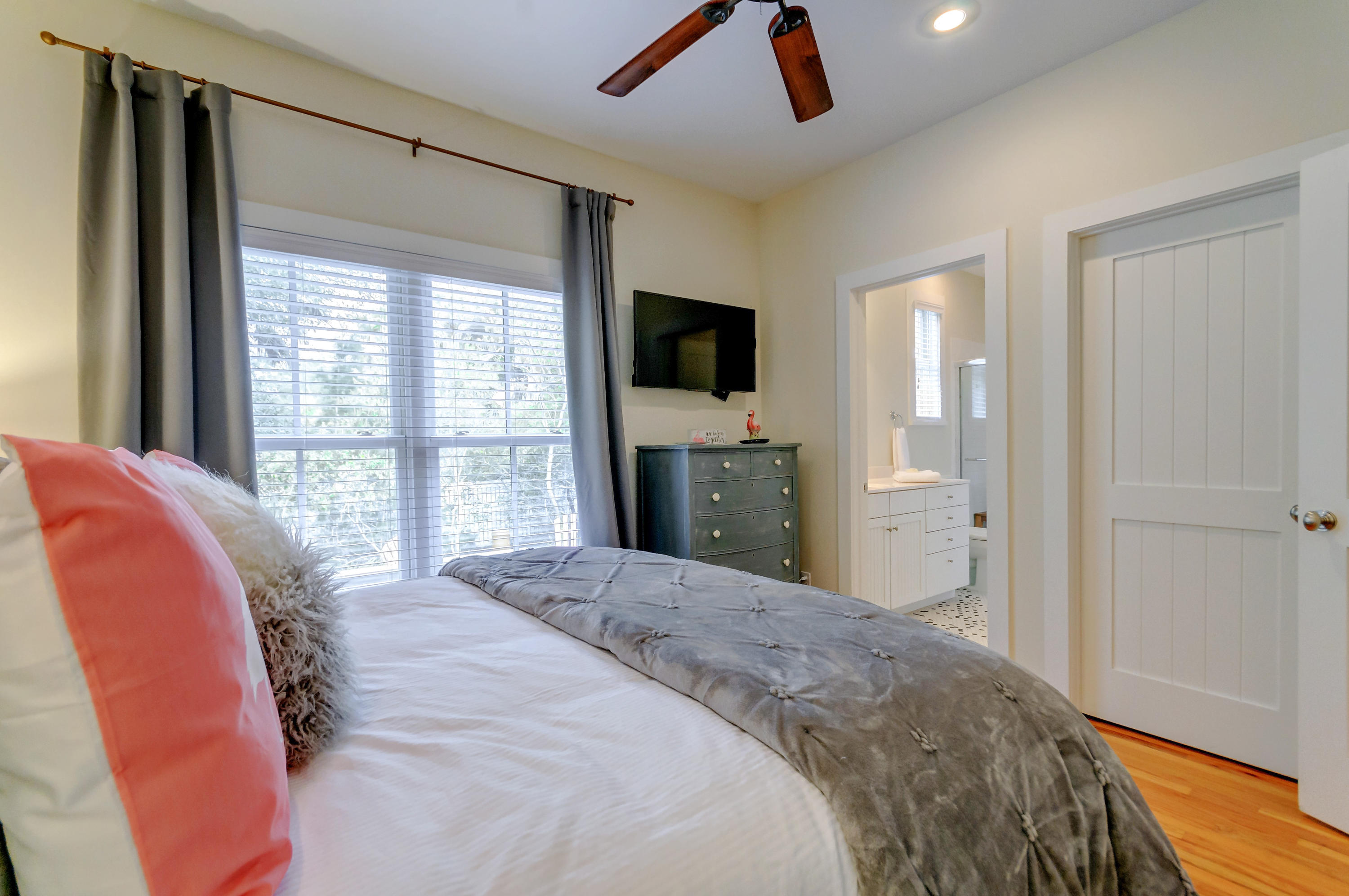 MAGNOLIA COTTAGES - Residential