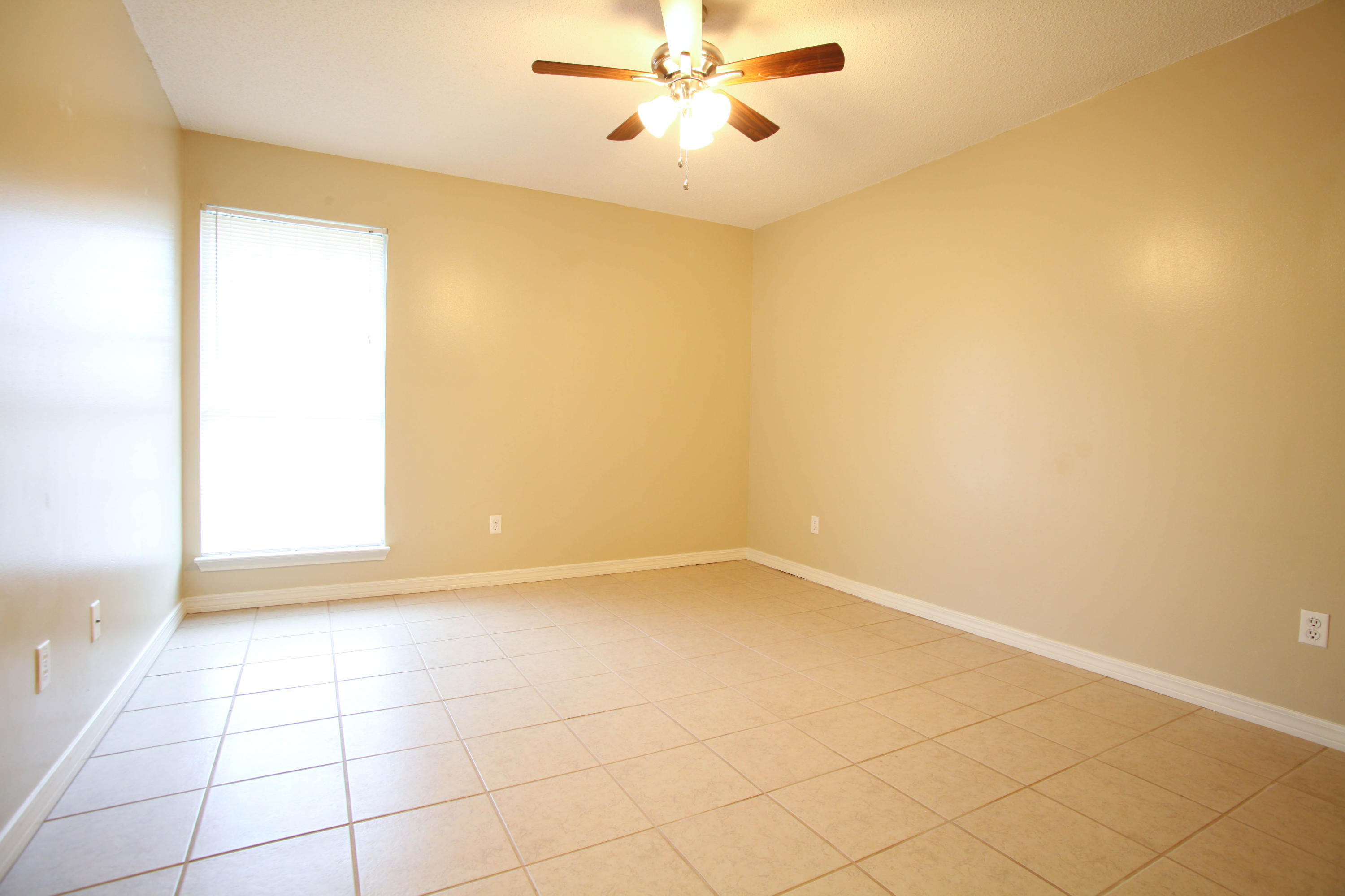 CHEROKEE BEND S/D - Residential