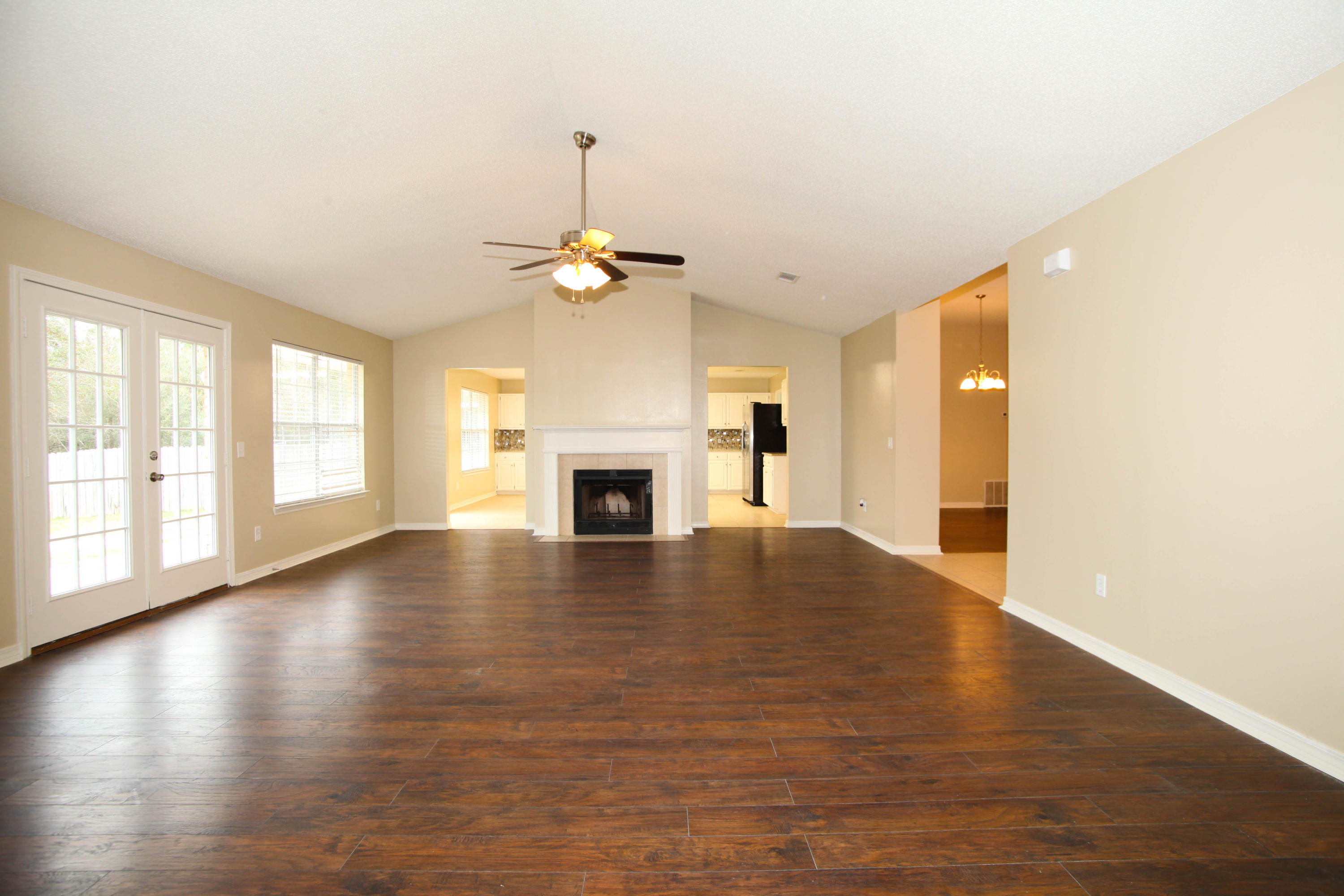 CHEROKEE BEND S/D - Residential
