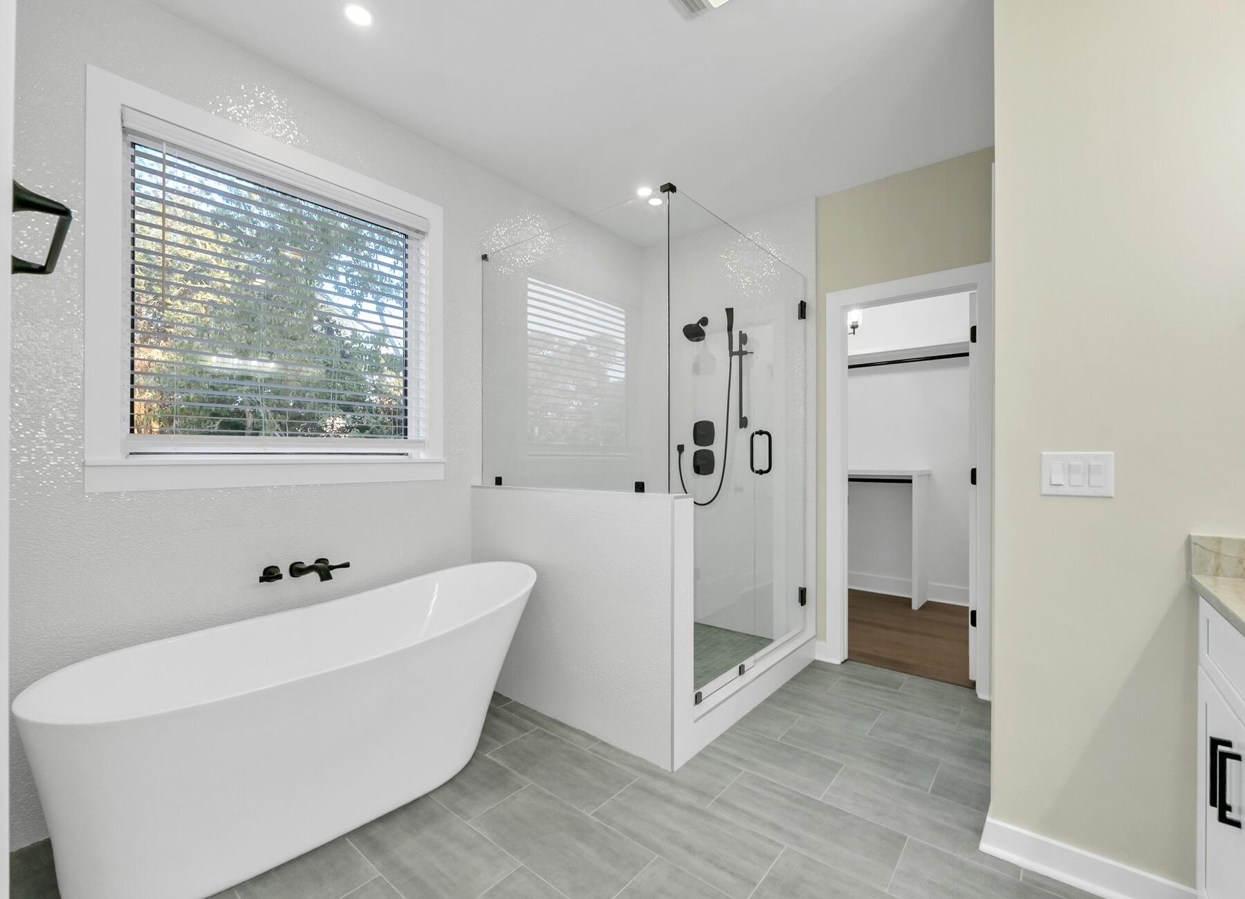 EASTERN LAKE ESTATES - Residential