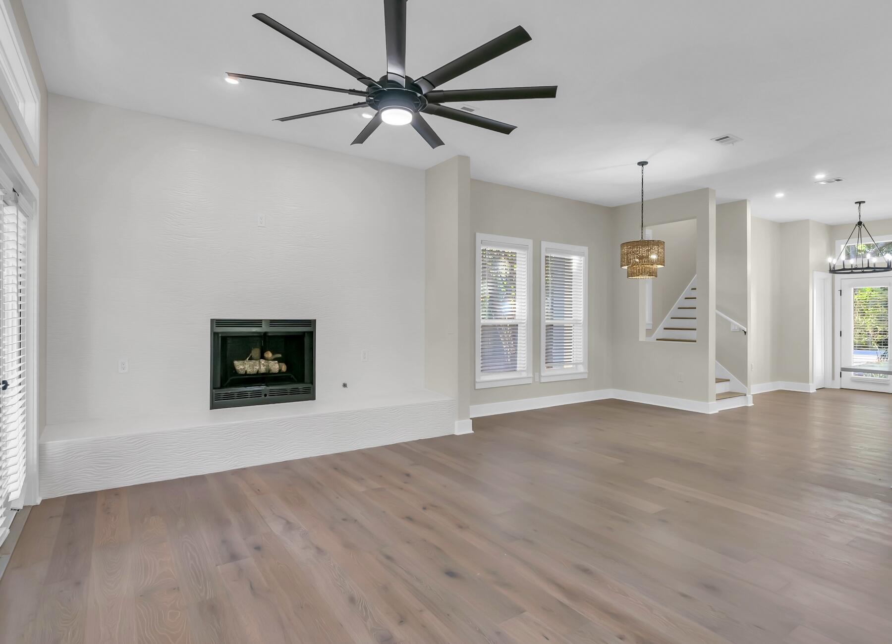 EASTERN LAKE ESTATES - Residential