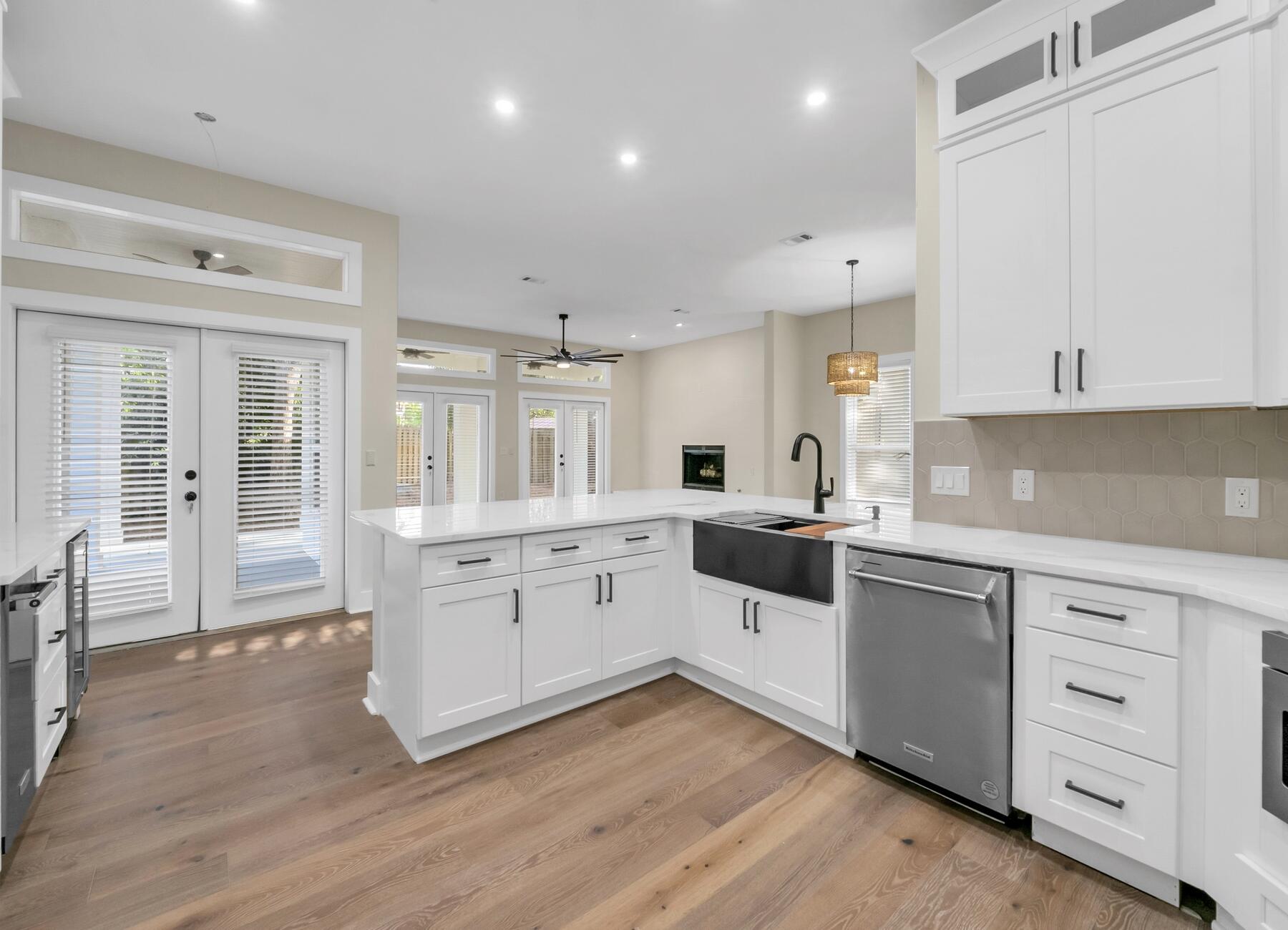 EASTERN LAKE ESTATES - Residential