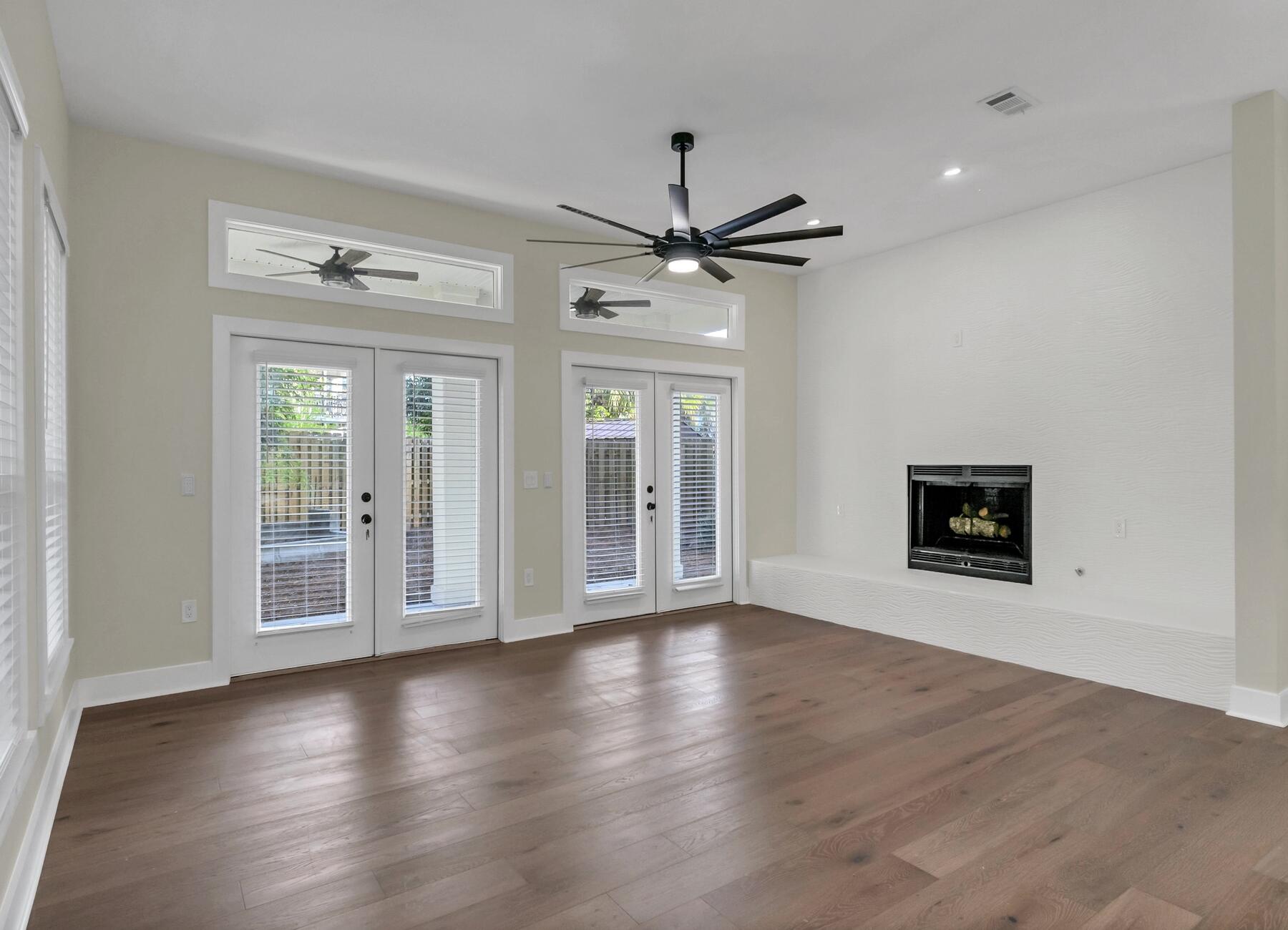 EASTERN LAKE ESTATES - Residential