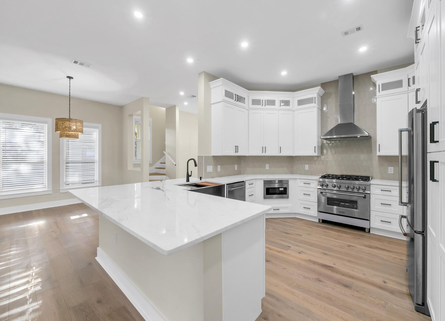 EASTERN LAKE ESTATES - Residential