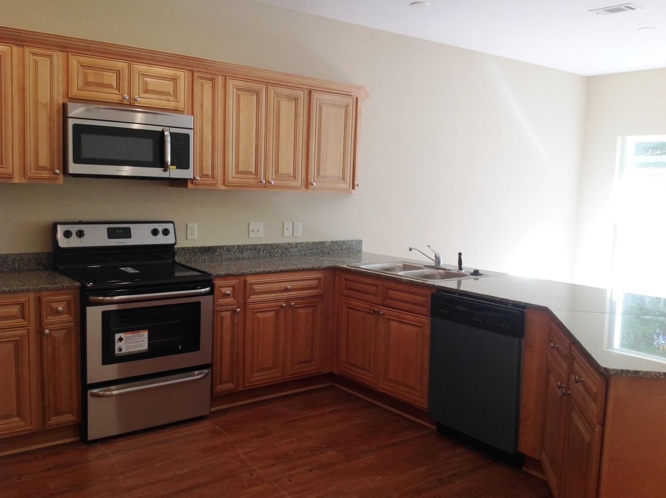 ARBOR LAKE - Residential