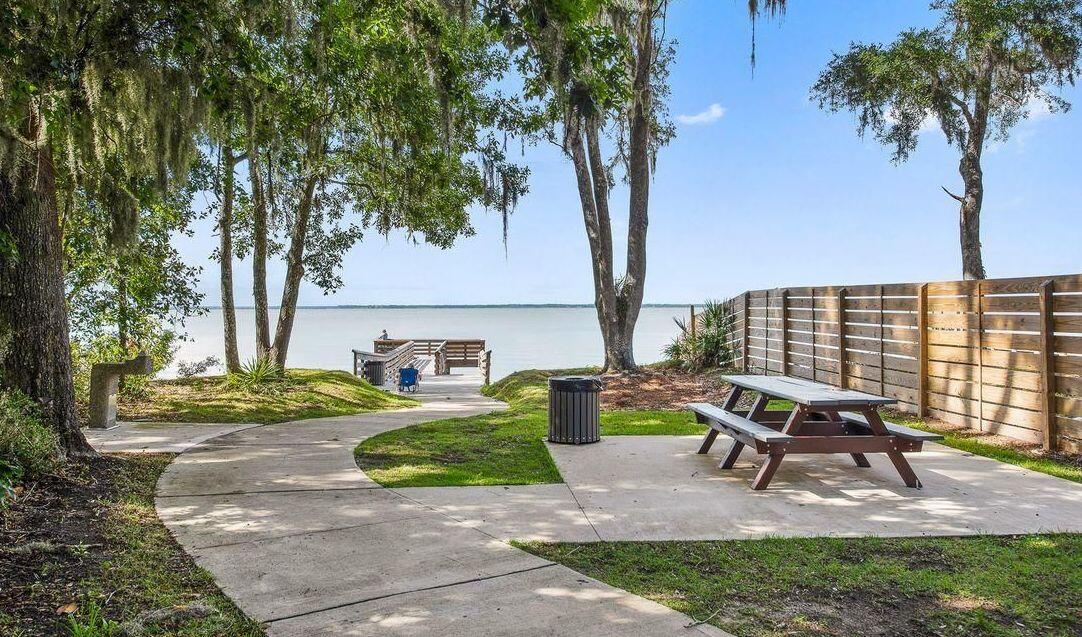 GRAYTON BAYOU S/D - Land