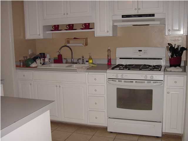 GARNIERS BEACH - Residential Lease