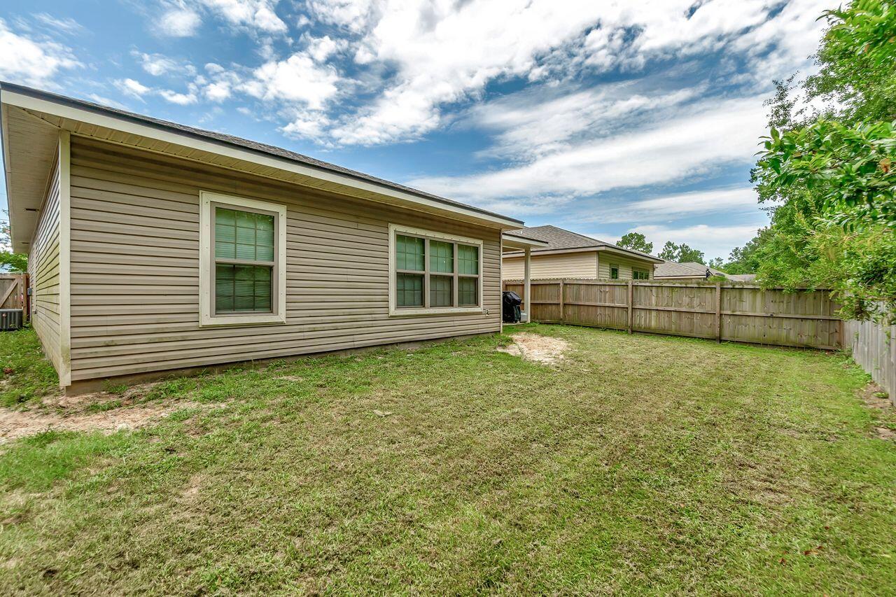 CRESCENT SHORES - Residential